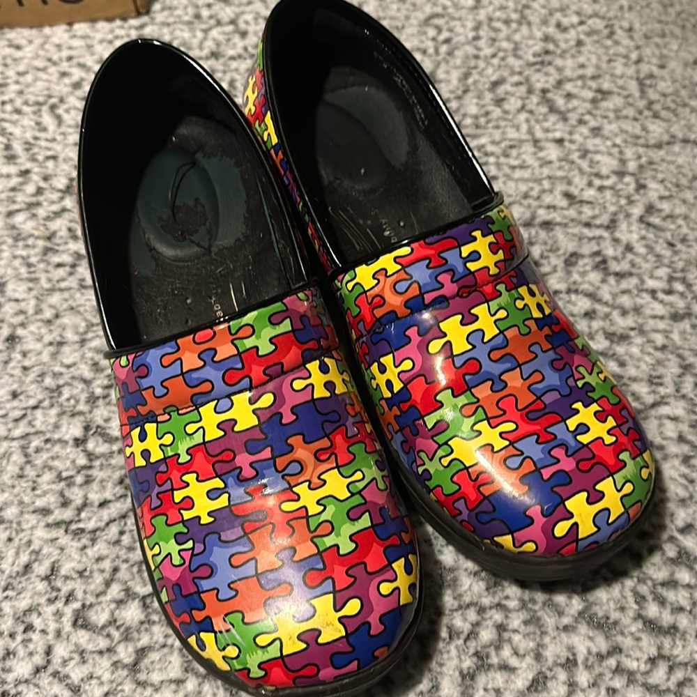 Autism Nurse Shoes 9 1/2M
